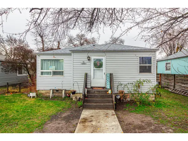 11 S Thielsen St, Echo, OR 97826