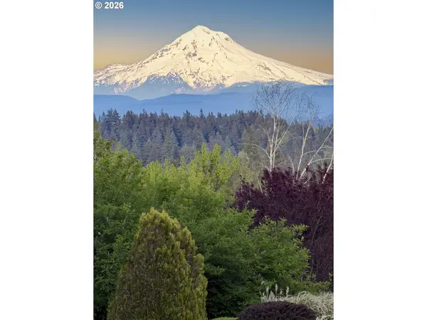 28605 SW Petes Mountain Rd, WestLinn, OR 97068