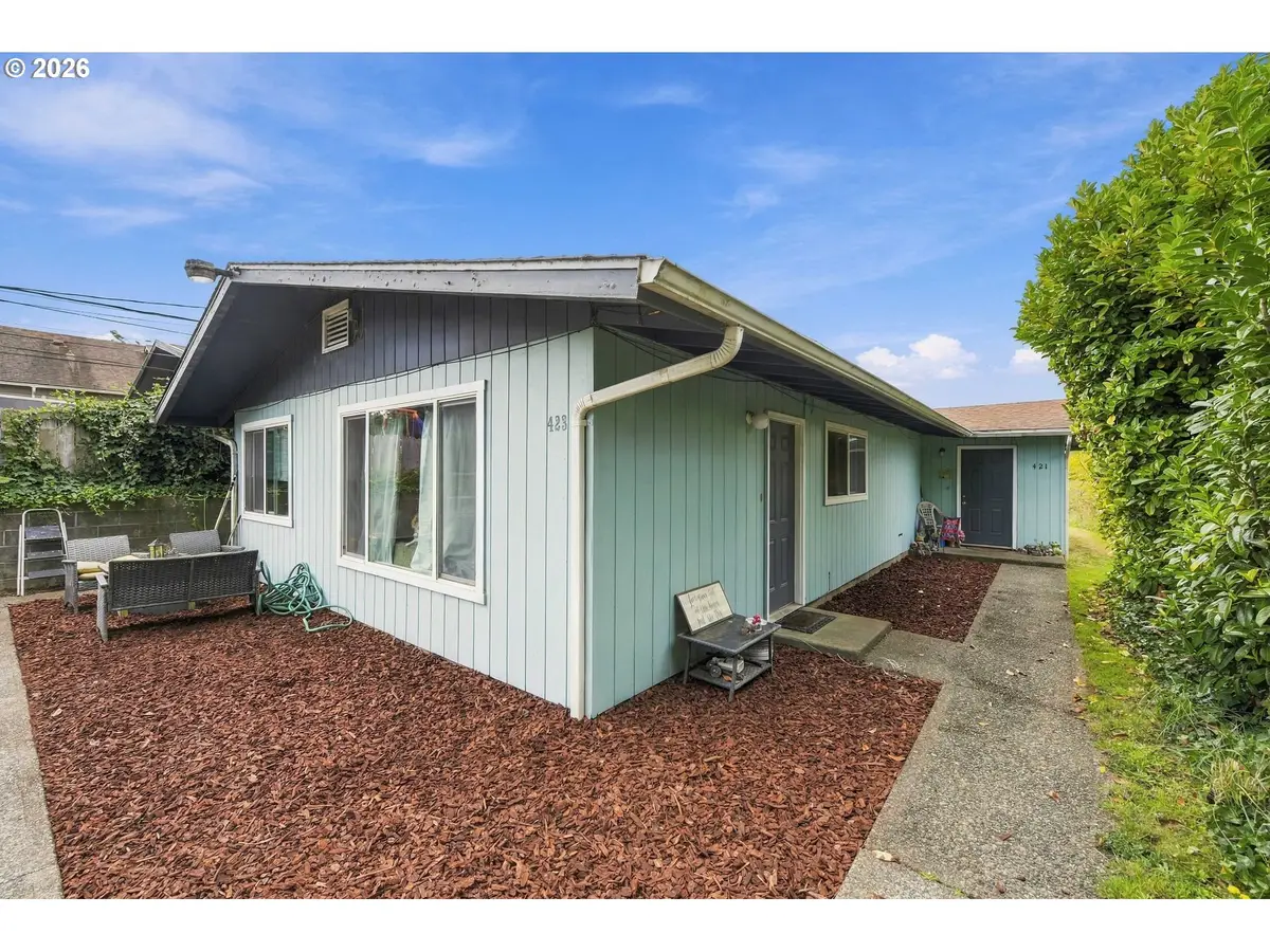 423 7th Ave, Coos Bay, OR 97420 - #1