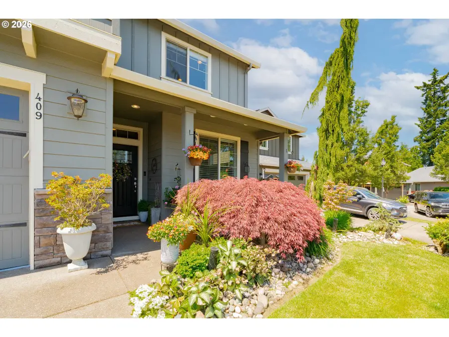 409 N 43rd Ct, Ridgefield, WA 98642 - #3