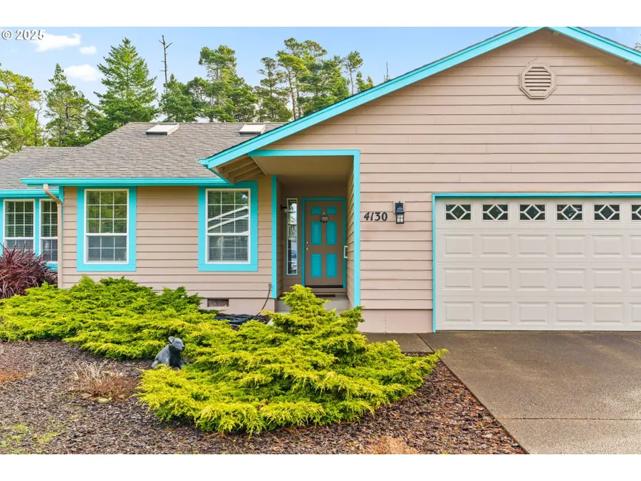 4130 Munsel Creek Dr, Florence, OR 97439 - Image #2