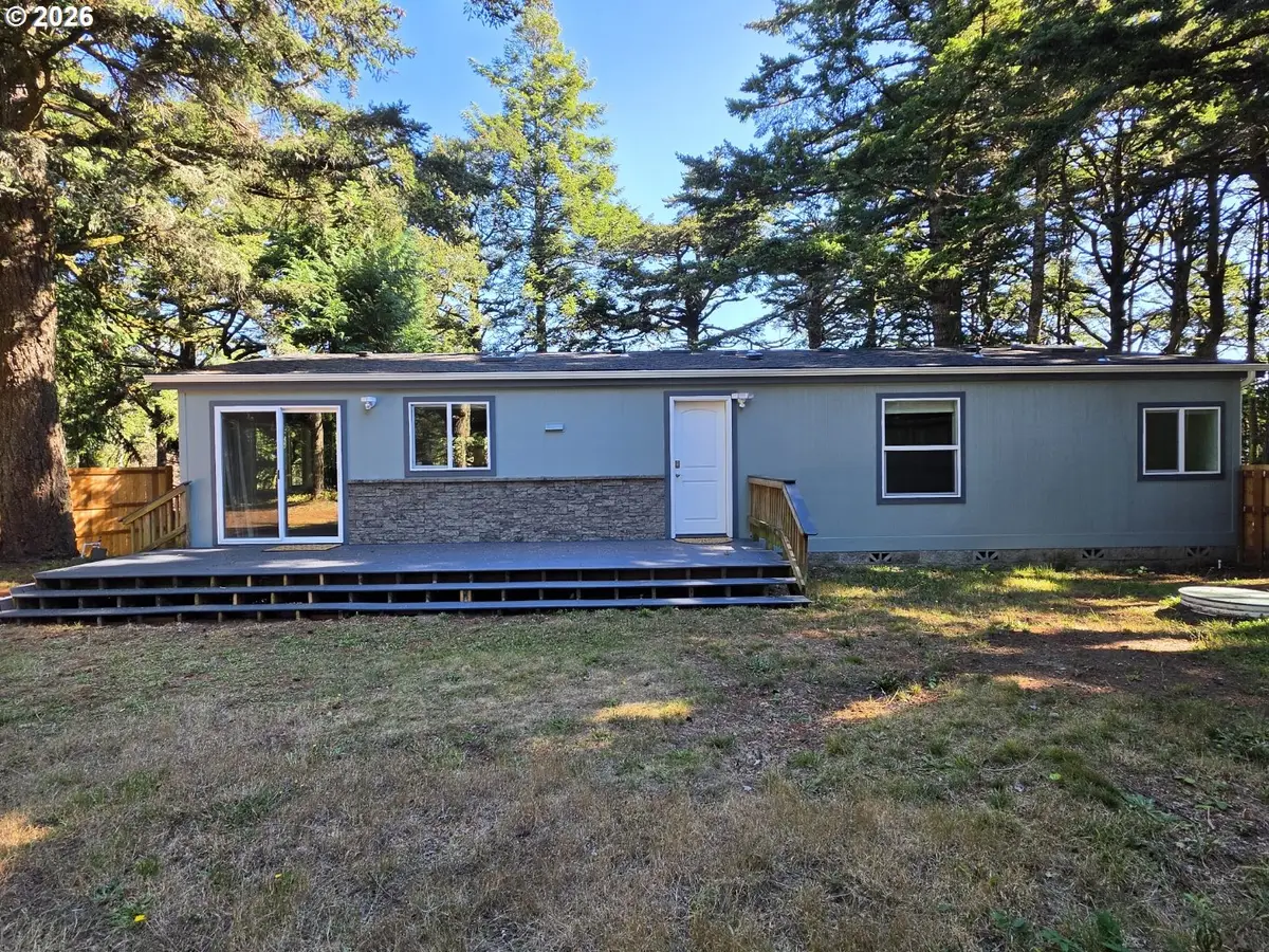 42371 Parkwood Dr, Port Orford, OR 97465 - #1