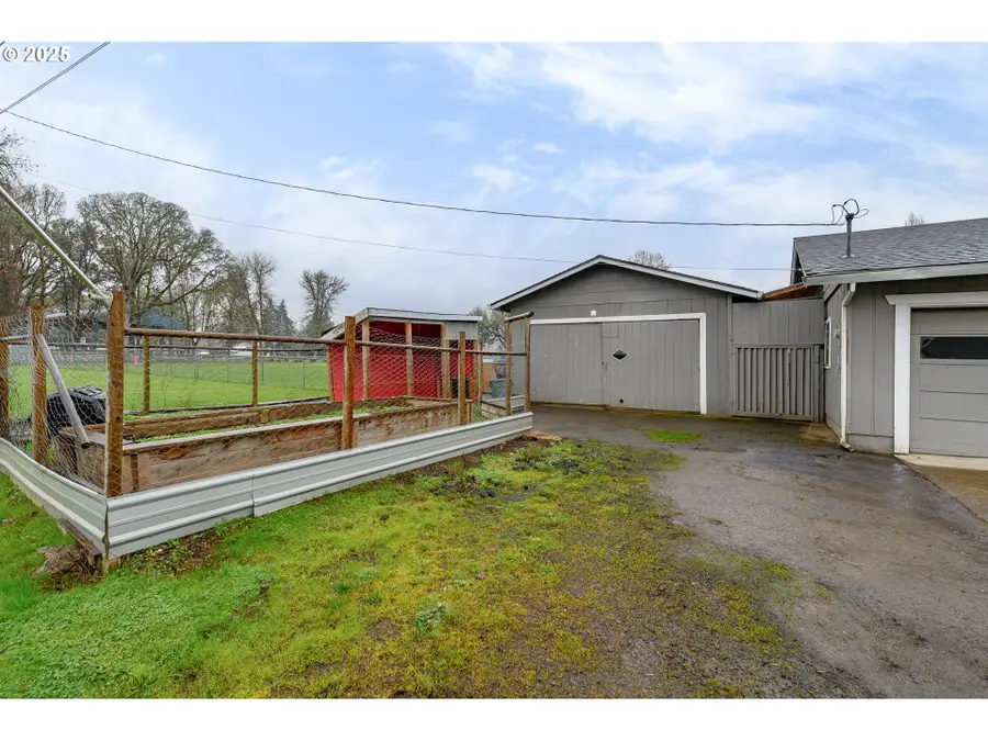 797 NE Yamhill St, Sheridan, OR 97378 - Image #3