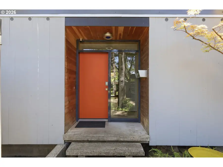 60 W 36th Ave, Eugene, OR 97405 - #3