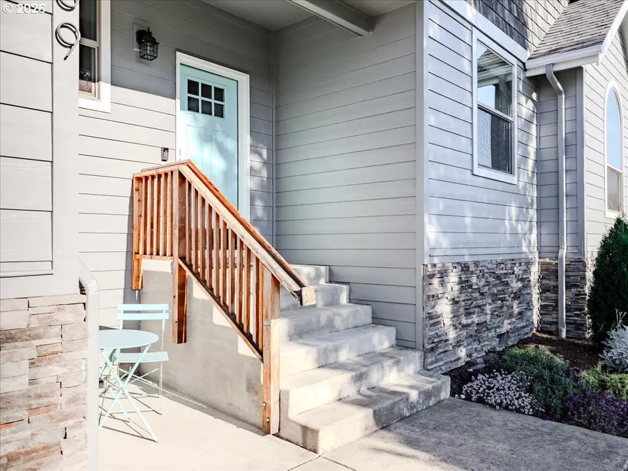 Address Withheld By Seller, Silverton, OR 97381 - #3