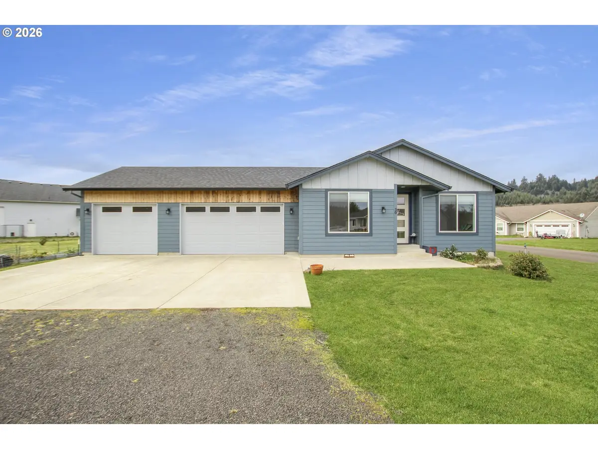 30 Nature Loop, Cathlamet, WA 98612 - #1