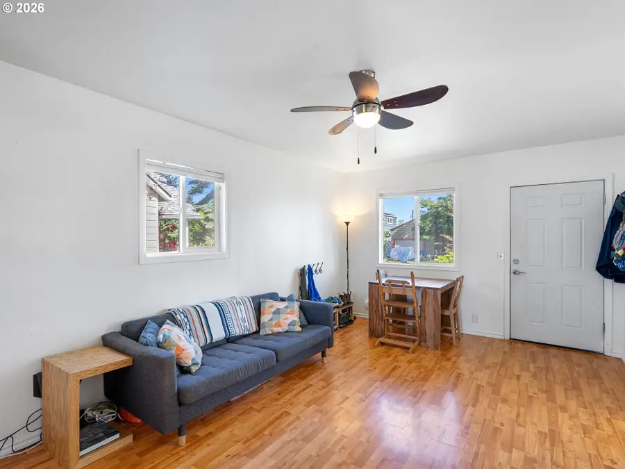 8130 SE Yamhill St, Portland, OR 97215 - #3