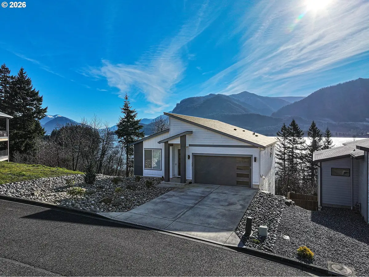 250 NE Lower Basso Cir, Stevenson, WA 98648 - #1