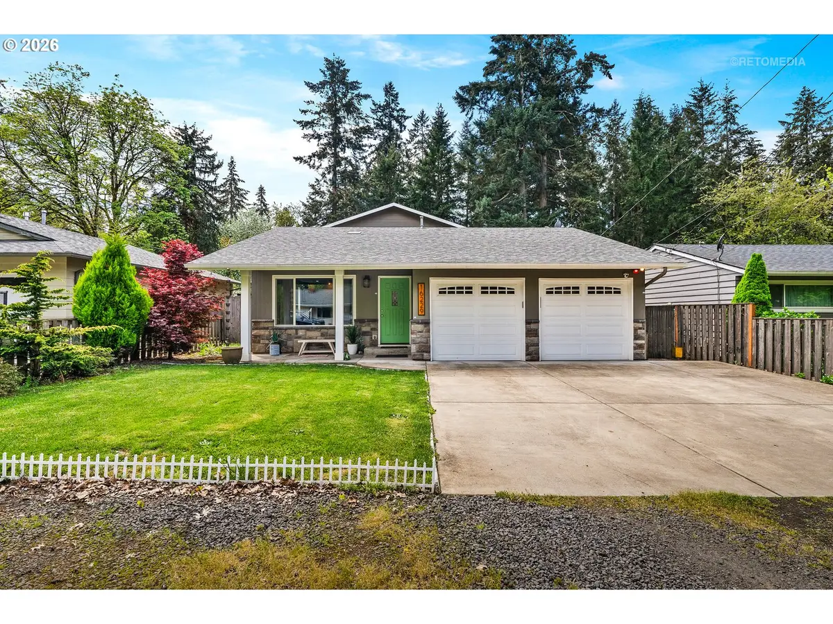 16229 SW Lake Forest Blvd, Northwest Clackamas, OR 97035 - #1