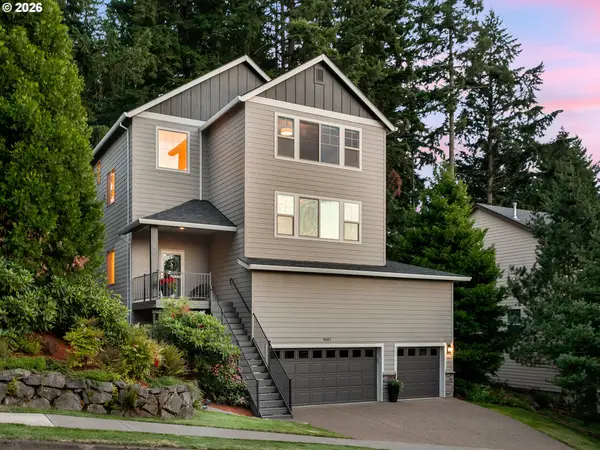 9801 SE Nicholas Dr, HappyValley, OR 97086