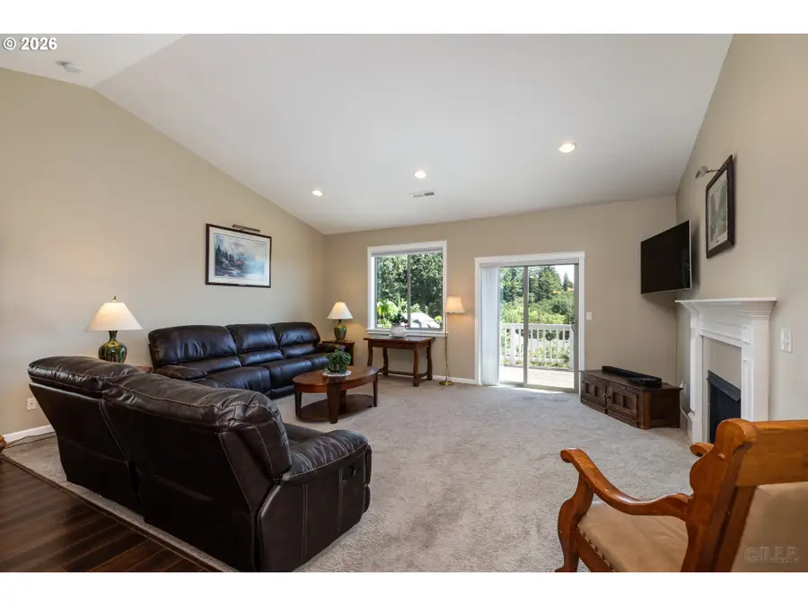 59928 Windy Ridge Dr, Saint Helens, OR 97051 - #2