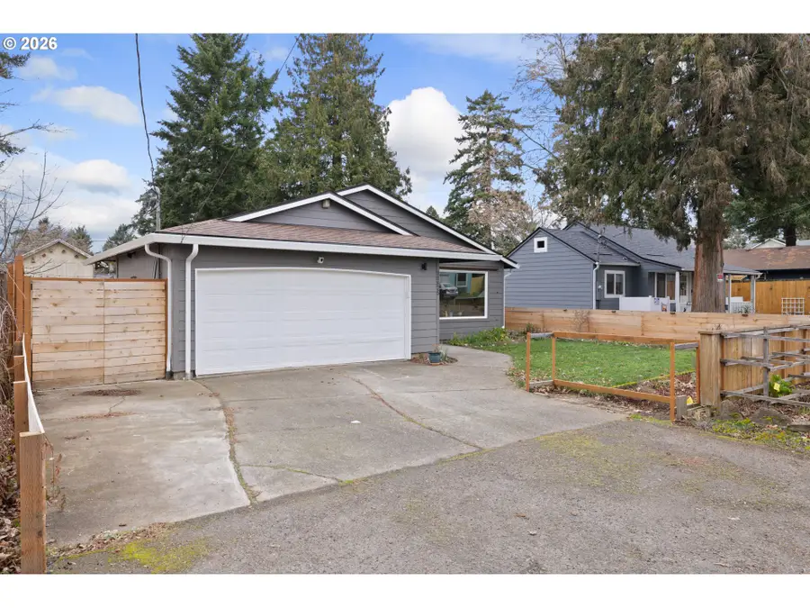 11825 SE Ankeny St, Portland, OR 97216 - #3