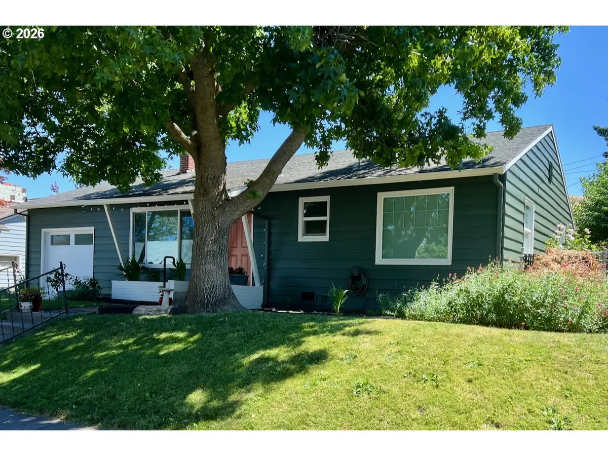 1724 E 13th St, The Dalles, OR 97058 - #1
