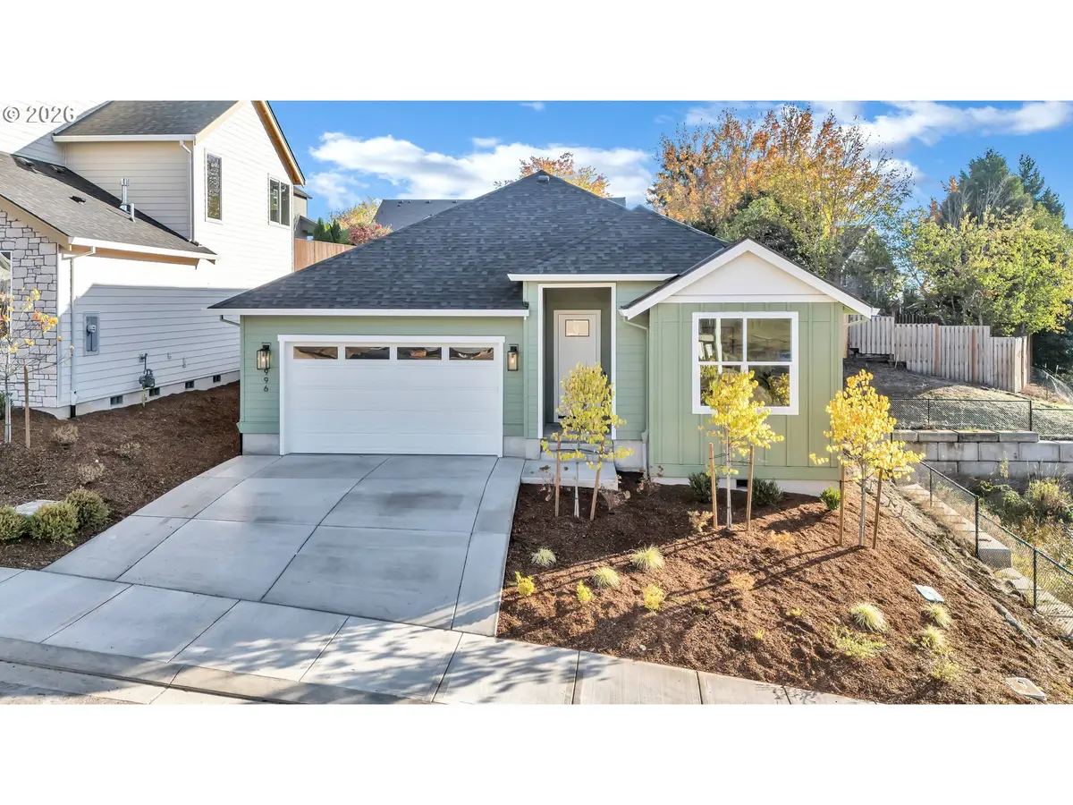 996 E Rork Ct, Newberg, OR 97132 - #1