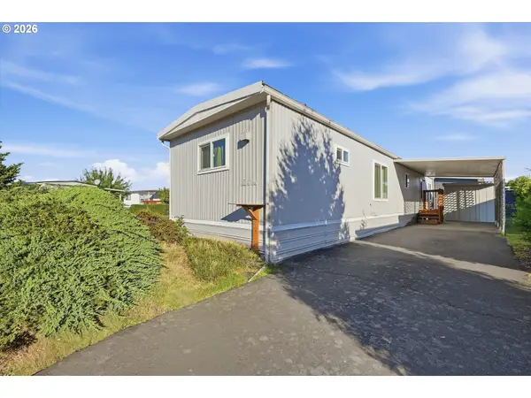 2902 E 2nd St, Newberg, OR 97132