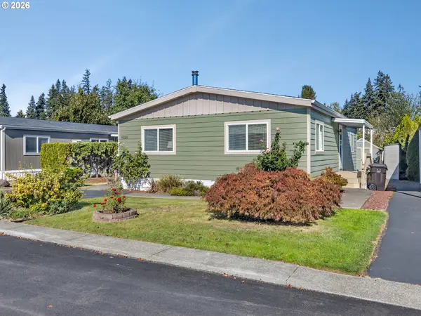 8220 SE Iris St, Milwaukie, OR 97267