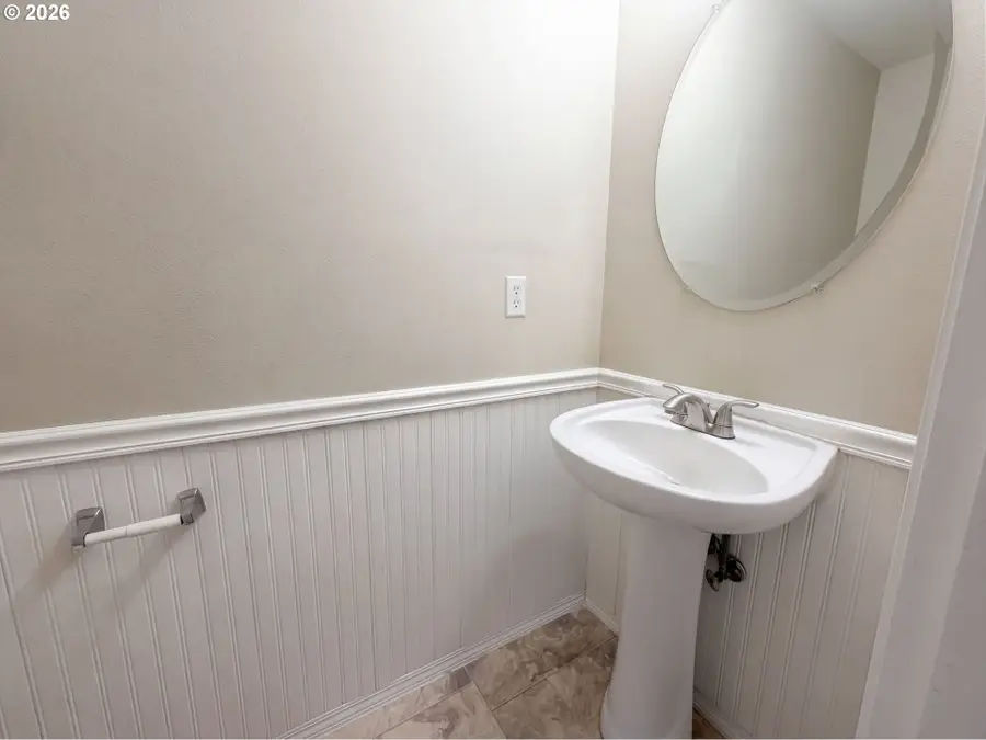 571 SW 207th Ave, Beaverton, OR 97006 - #3