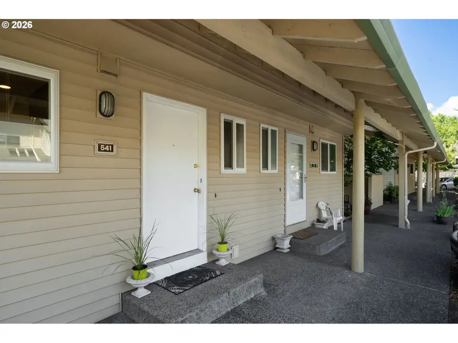 541 N Hayden Bay Dr, Portland, OR 97217 - #2