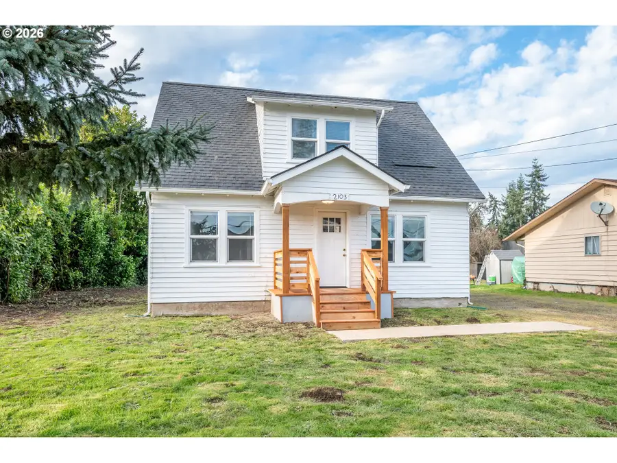 2103 36th Ave, Longview, WA 98632 - #2