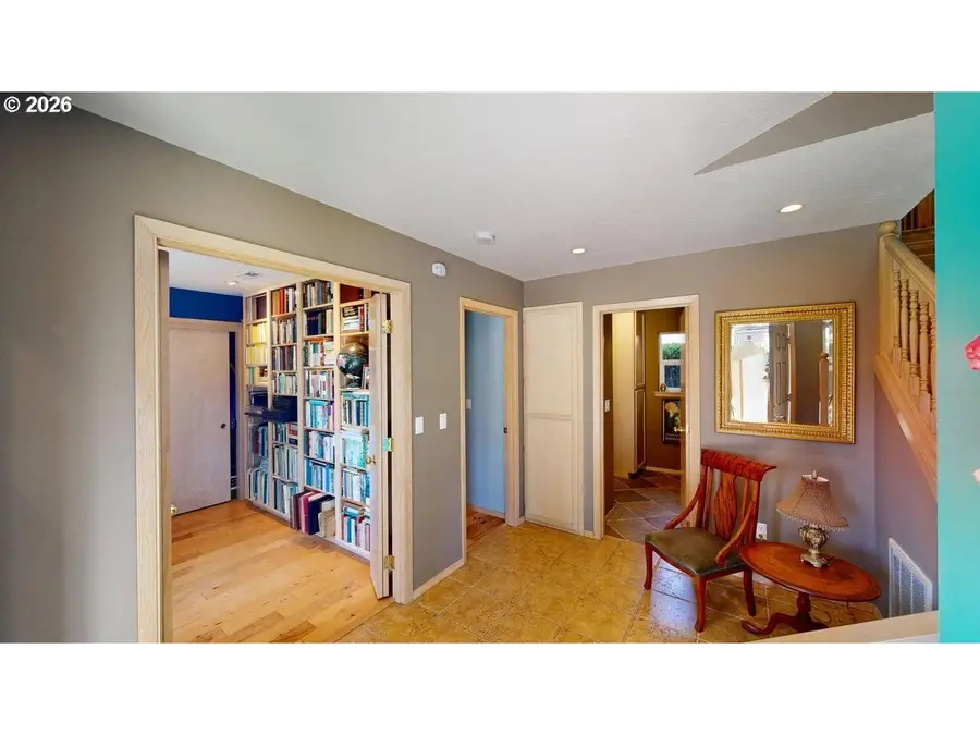 1410 Glenwood Dr, Brookings, OR 97415 - #3