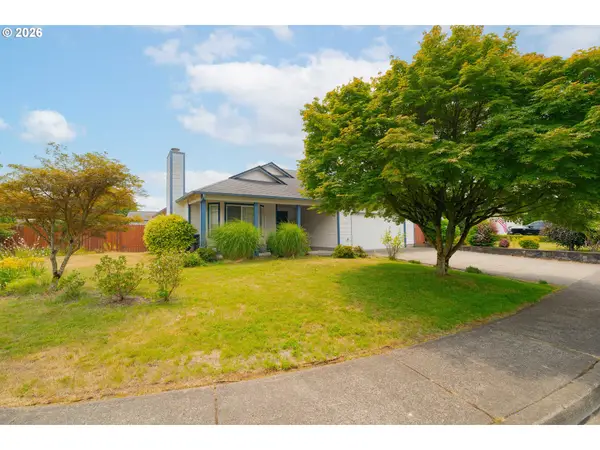 16007 NE Hickory St, Vancouver, WA 98682