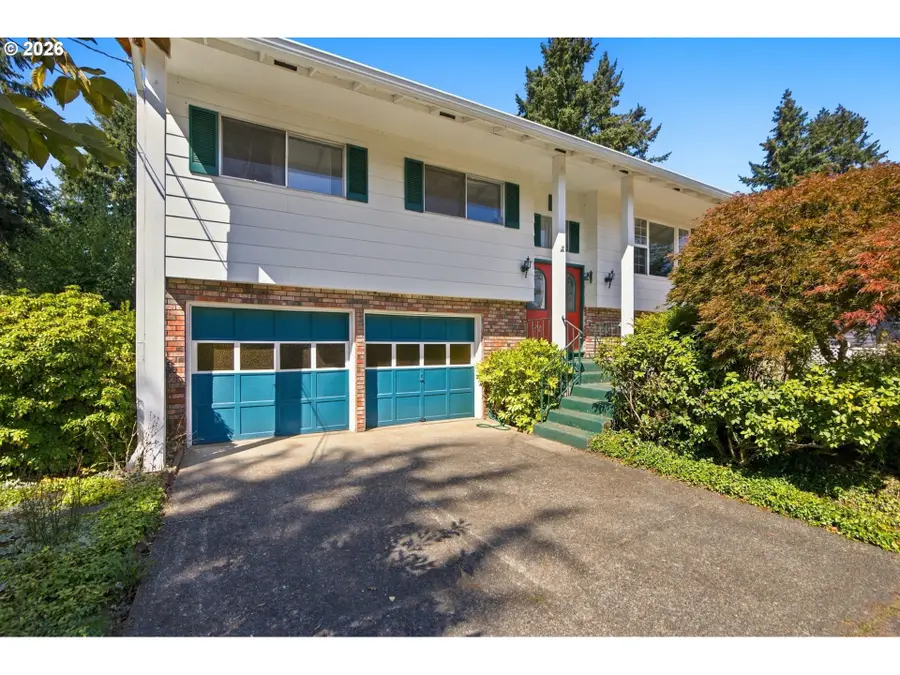 1136 Madrona Dr, Oregon City, OR 97045 - #3