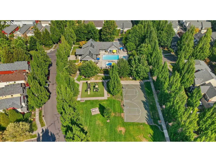 1026 SE Roundelay St, Hillsboro, OR 97123 - #2