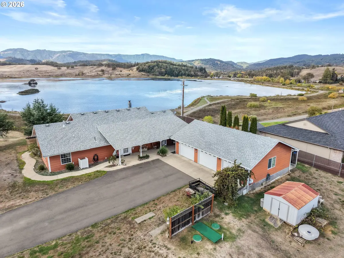 385 Church Rd, Sutherlin, OR 97479 - #1