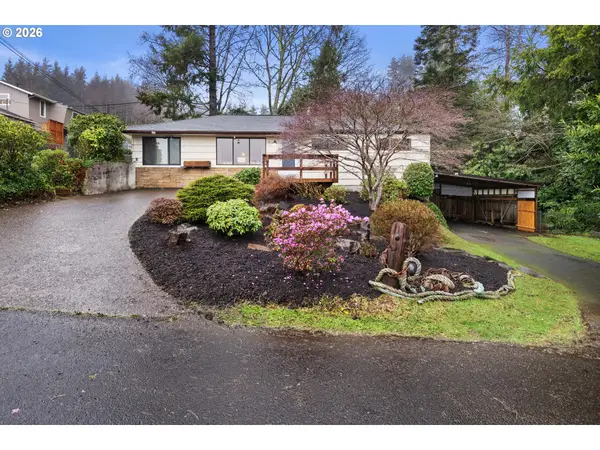 154 Lexington Pl, Astoria, OR 97103