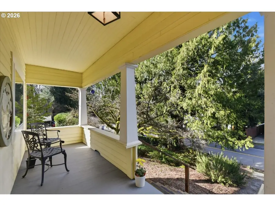 5850 SW Vermont St, Portland, OR 97219 - #3