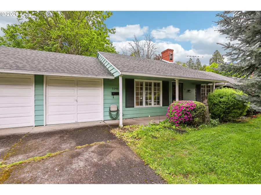 1545 NW 5th St, Gresham, OR 97030 - #3