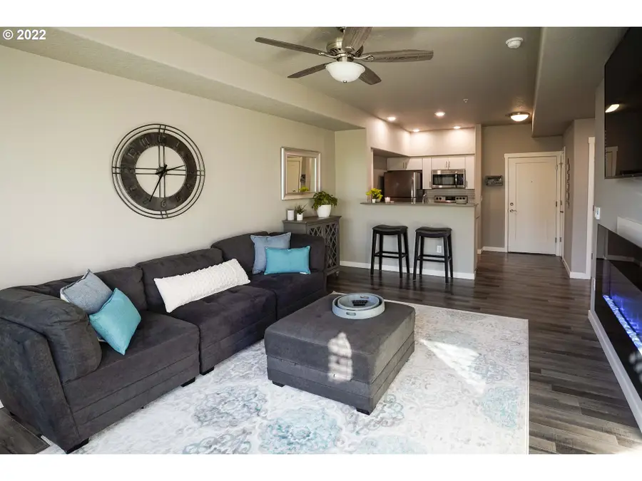 16449 NW Chadwick Way #108, Portland, OR 97229 - Image #2