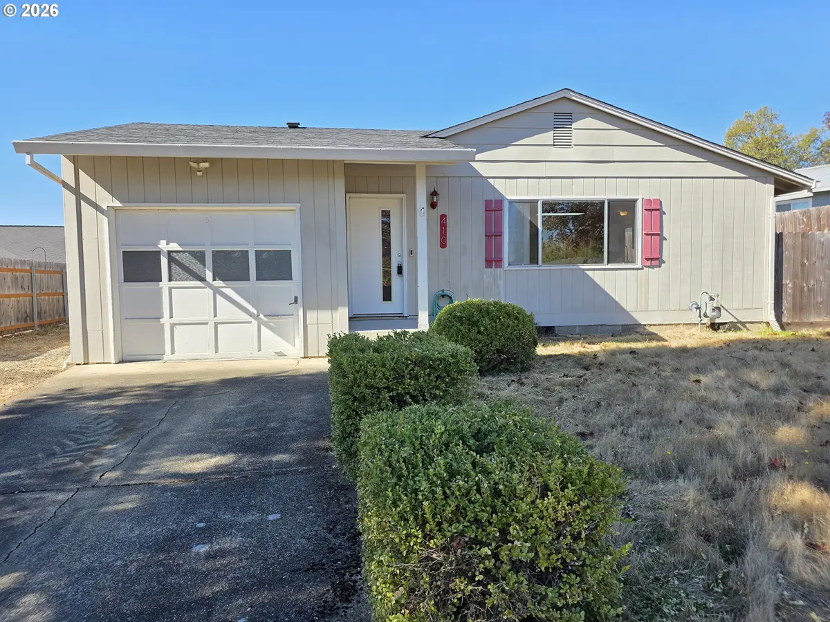 410 NW Elizabeth Ave, Winston, OR 97496 - #1
