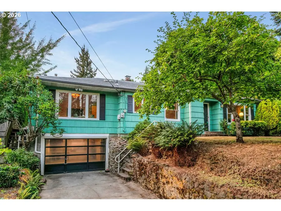 1911 SW Marigold St, Portland, OR 97219 - #3