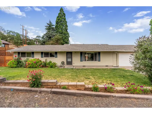 1211 Sandy Ln, TheDalles, OR 97058