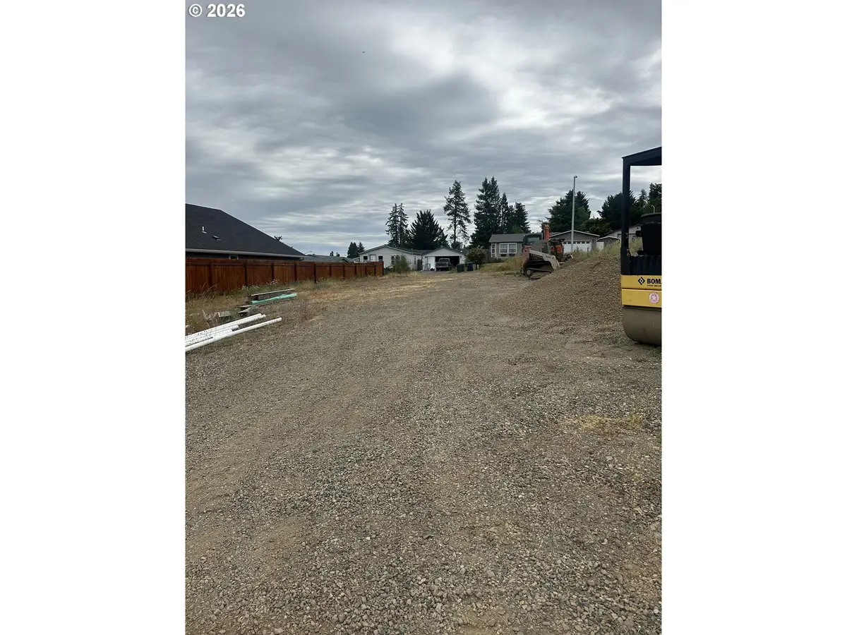 658 Boulder Loop, Creswell, OR 97426 - #1