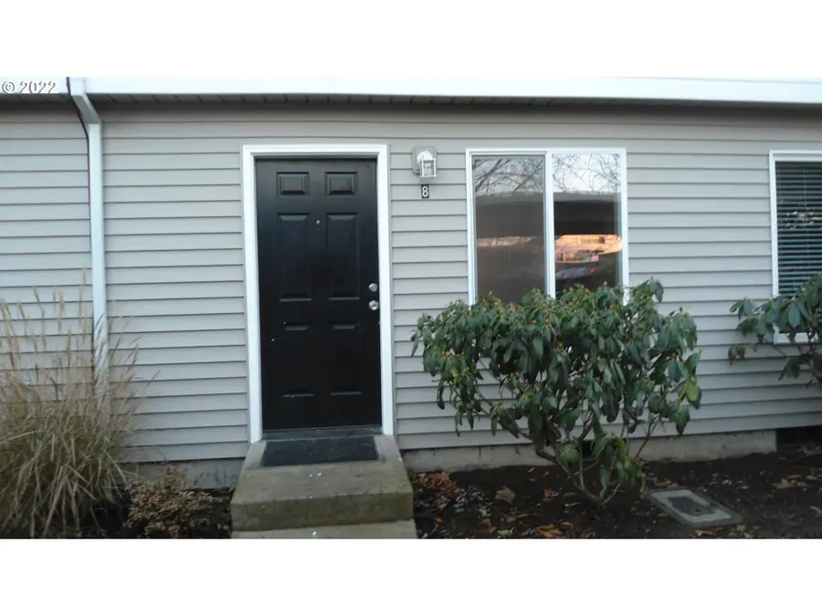 211 SE 126th Ave #8, Portland, OR 97233 - Image #2