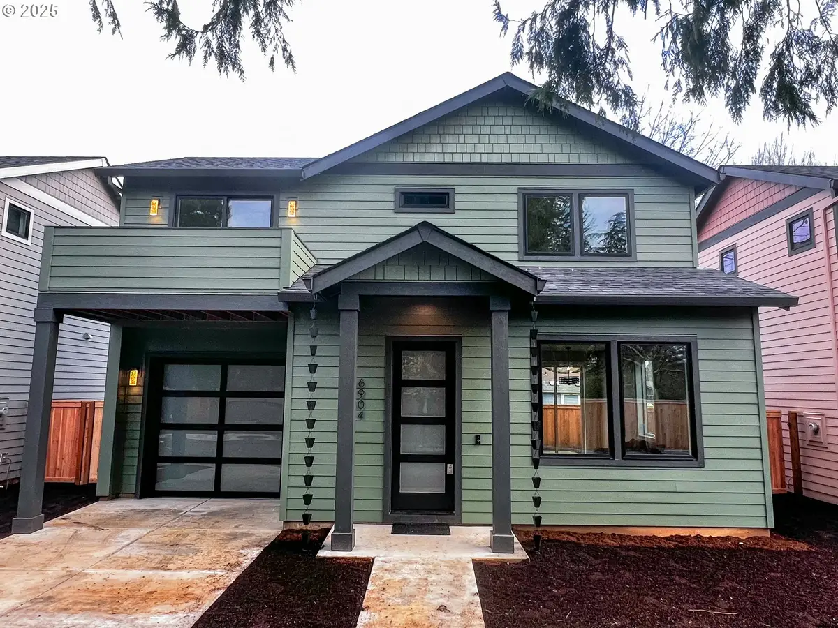 6904 SE Brooklyn St, Portland, OR 97206 - Image #1