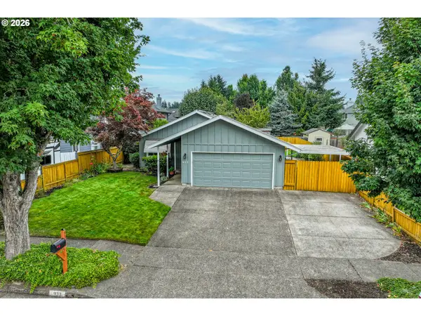 933 S 44th St, Springfield, OR 97478