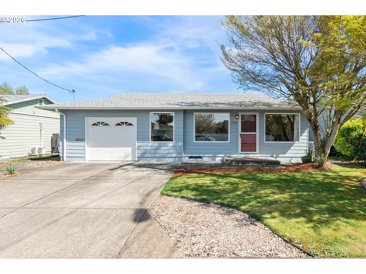 1070 Astor Way, Woodburn, OR 97071 - #1