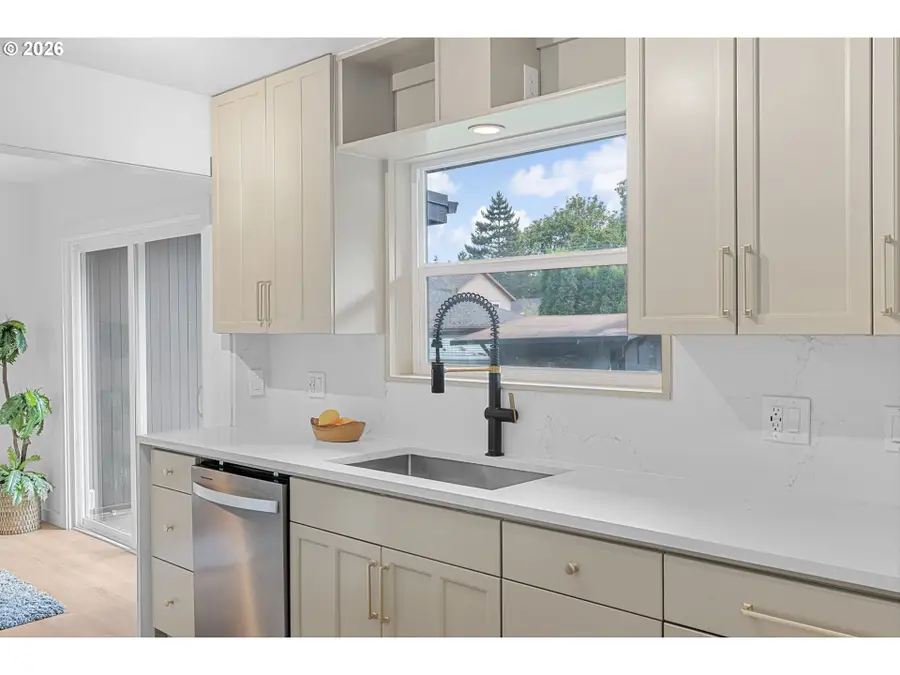 16533 SE Gordon St, Milwaukie, OR 97267 - #3