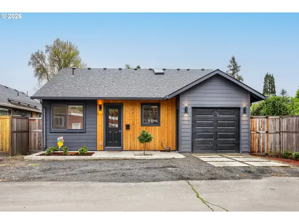 570 NE Truman Ln, Hillsboro, OR 97124