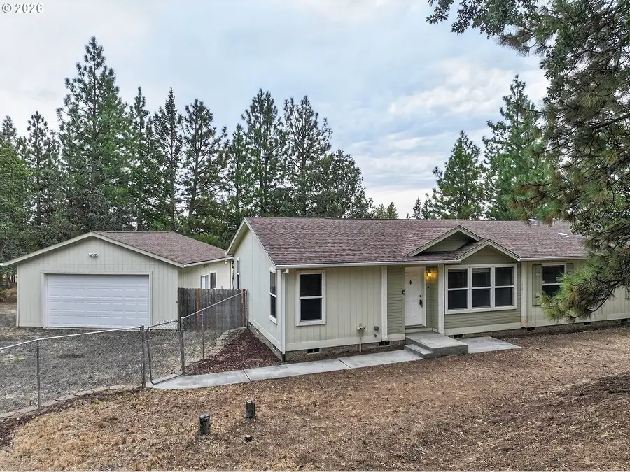 24 Golden Heights Dr, Goldendale, WA 98620 - #2