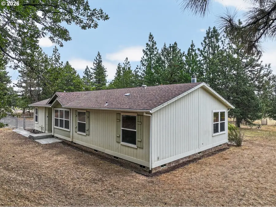 24 Golden Heights Dr, Goldendale, WA 98620 - #3