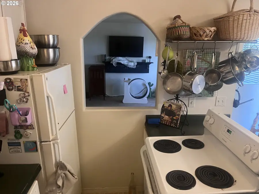 970 NW Wonderview Ct, Gresham, OR 97030 - #3
