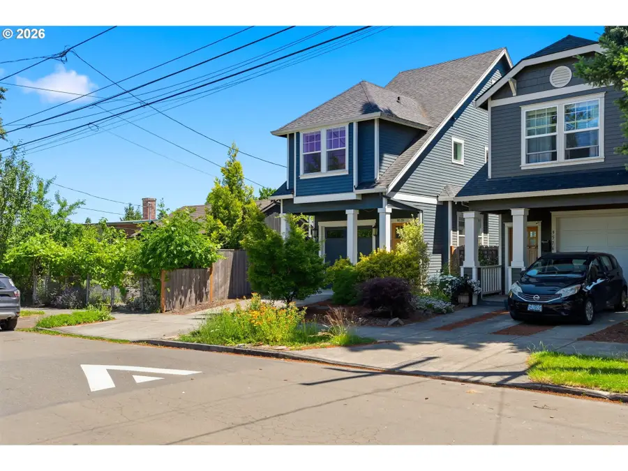 9578 N Burr Ave, Portland, OR 97203 - #2