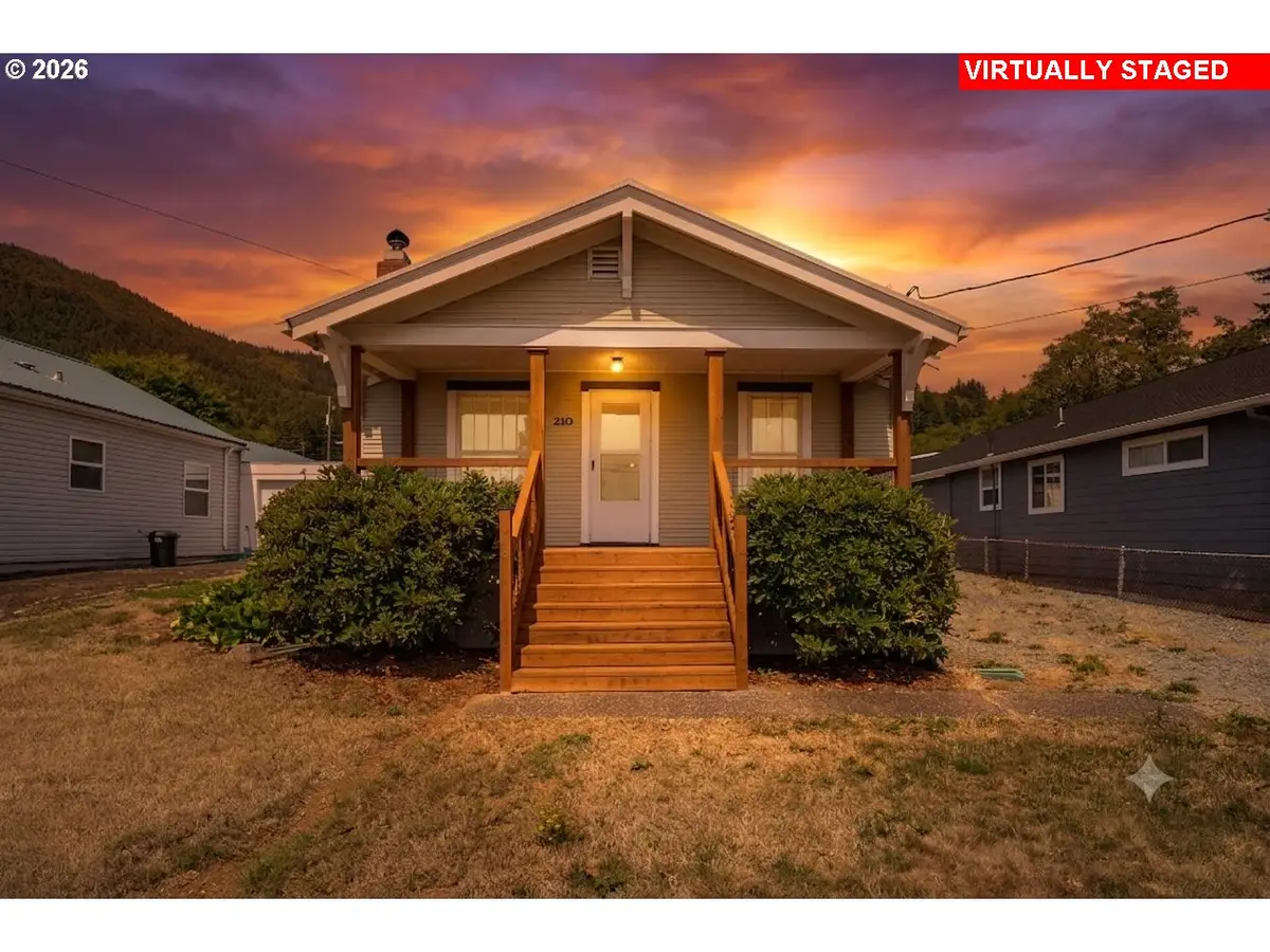 210 Cypress Ave, Garibaldi, OR 97118 - #1