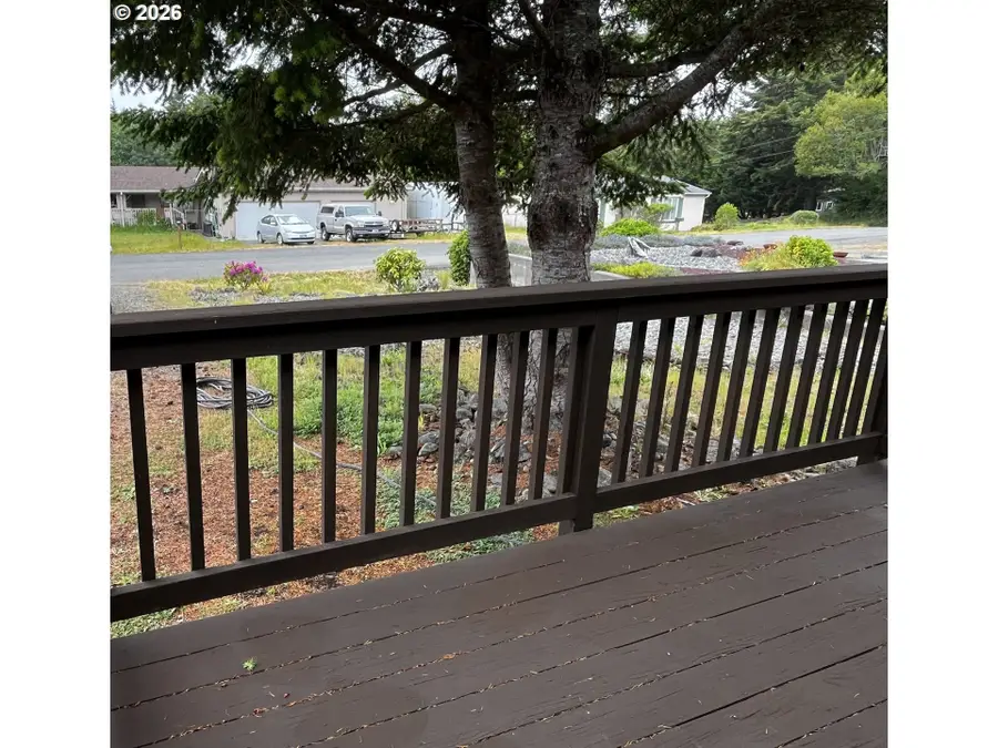63431 Jerome Rd, Barview, OR 97420 - #2