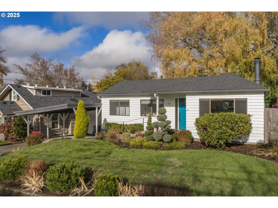 1323 SW Carson St, Portland, OR 97219 - Image #2