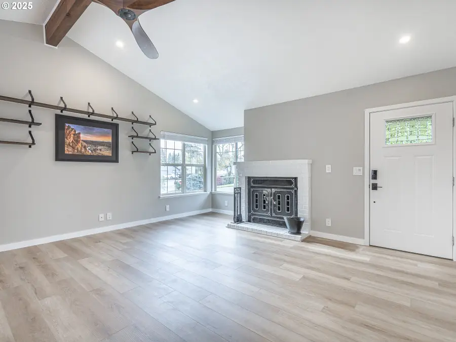 16817 SE Pine St, Portland, OR 97233 - Image #3